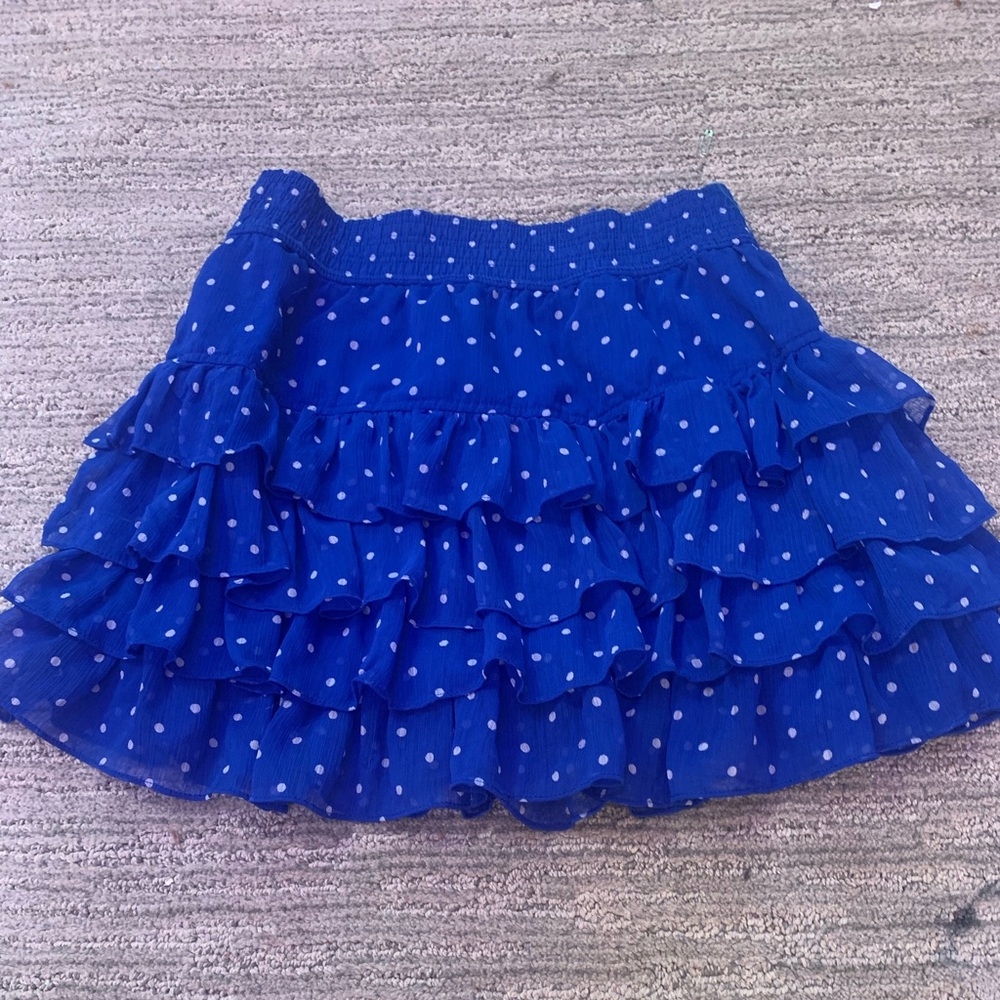 hollister blue and white polka dot skirt!